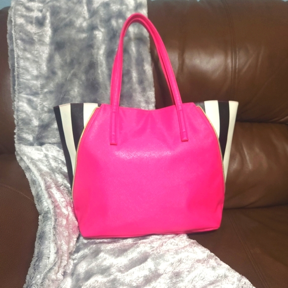 JUICY COUTURE Hot Pink/Black Strip Tote Bag - Picture 8 of 10